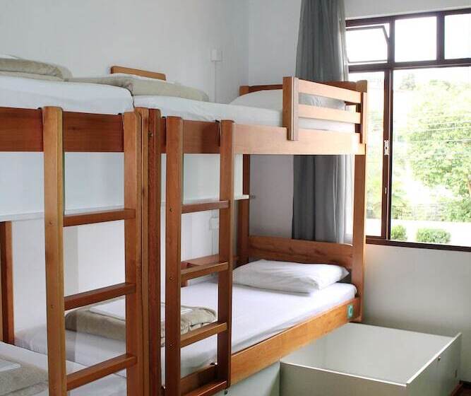 هاستل Jardim Botânico House
