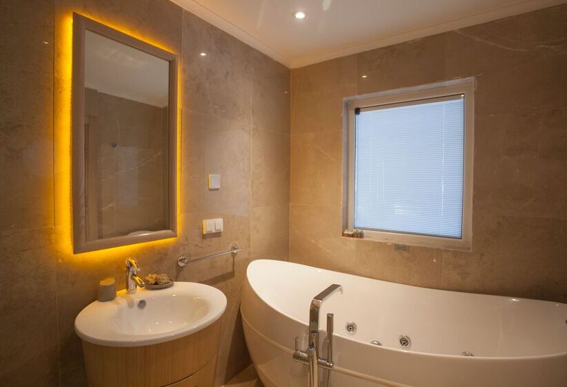 Mekvin Hotels Deniz Feneri Lighthouse