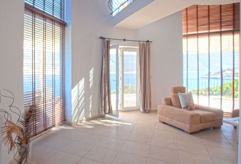 Mekvin Hotels Deniz Feneri Lighthouse