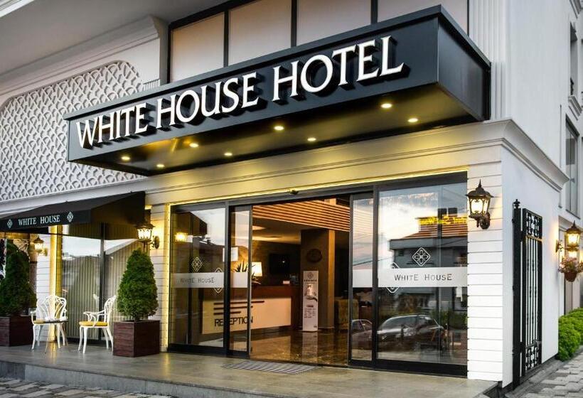 هتل White House