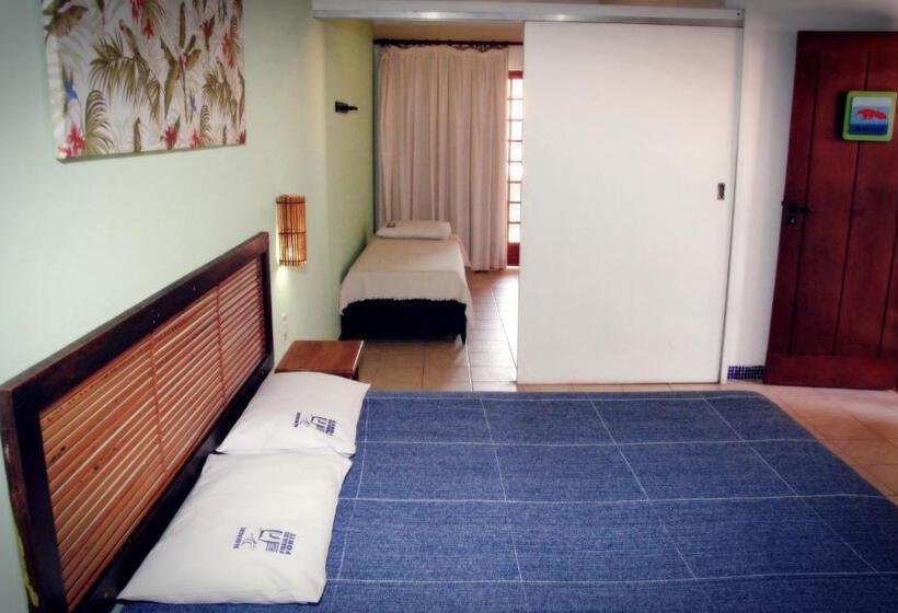 Praia Do Forte Hostel