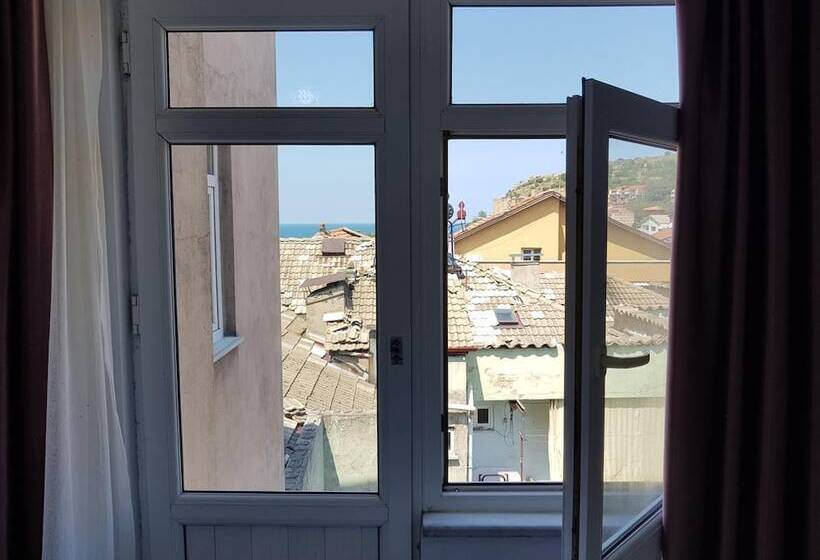 تختخواب و صبحانه Karadeniz Pansiyon