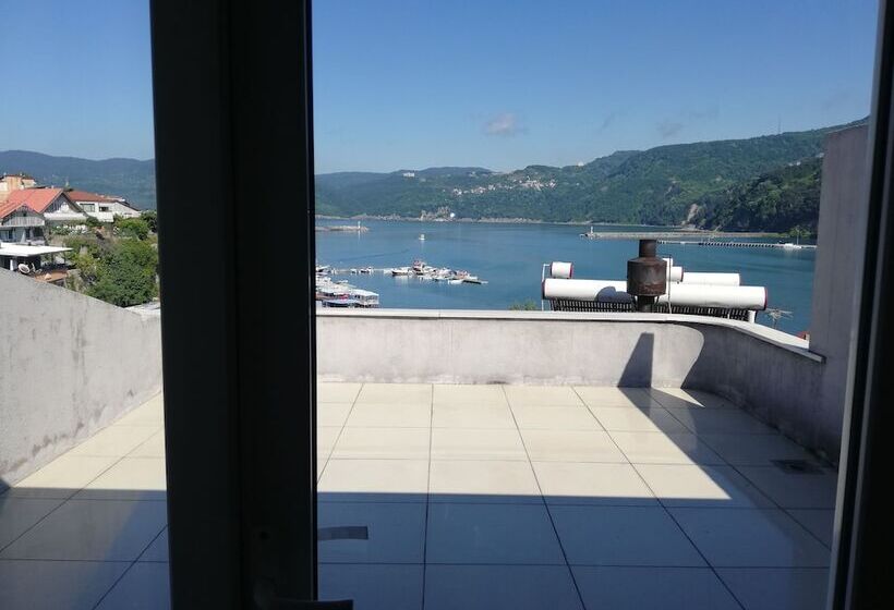 تختخواب و صبحانه Karadeniz Pansiyon