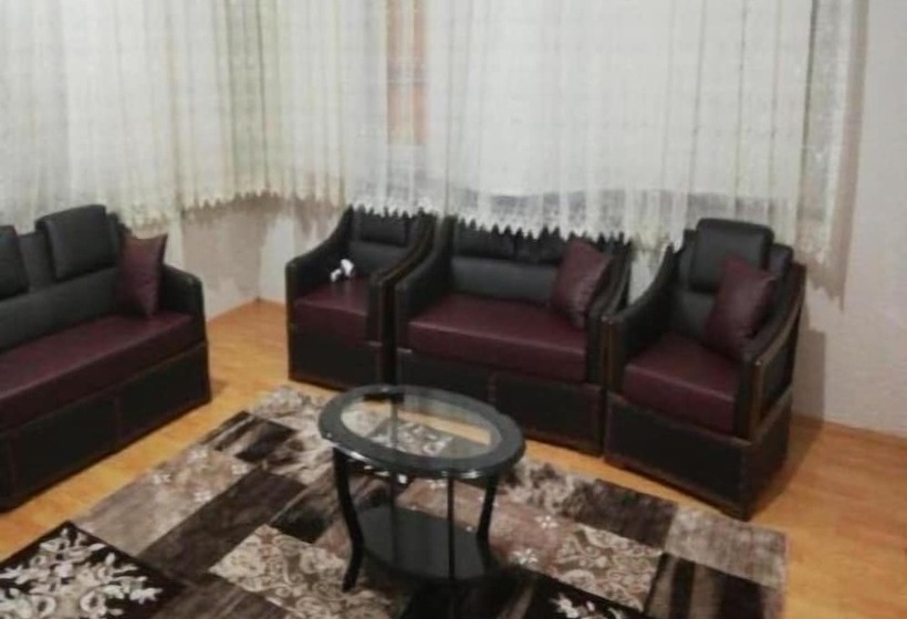 تختخواب و صبحانه Karadeniz Pansiyon