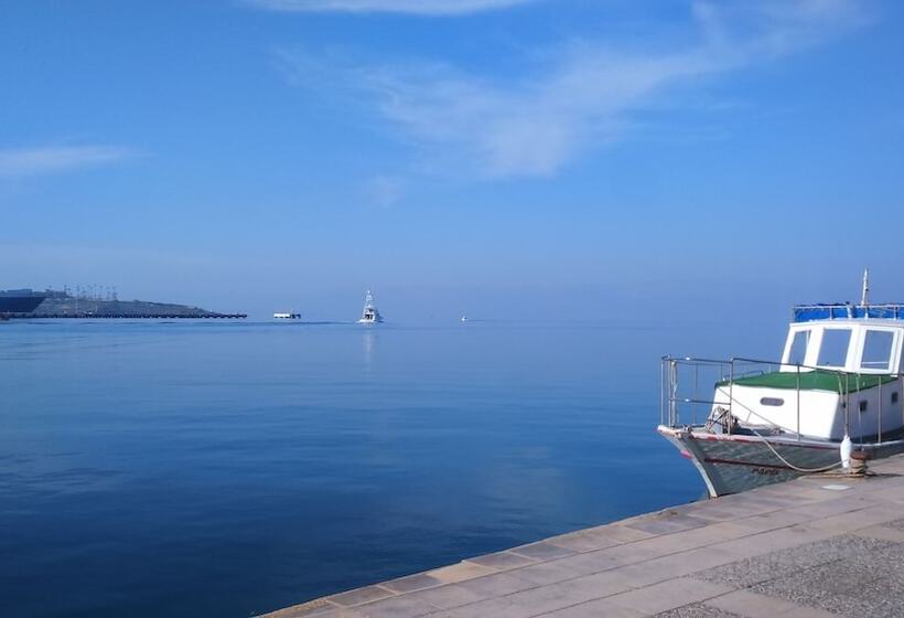 تختخواب و صبحانه Villa Vongole