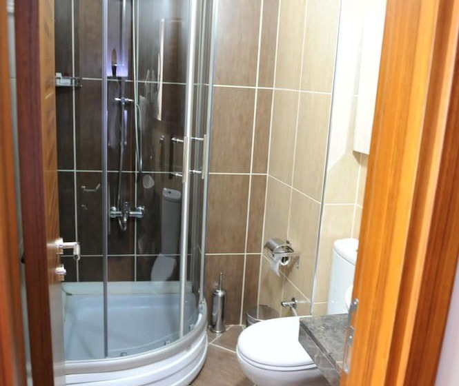 هتل Izmıt Saray