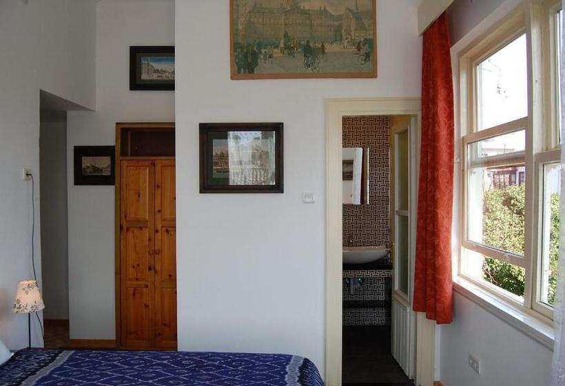 هتل Villa Tulipan