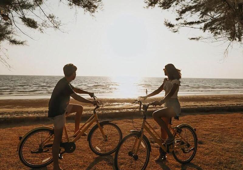 فندق Chaolao Tosang Beach