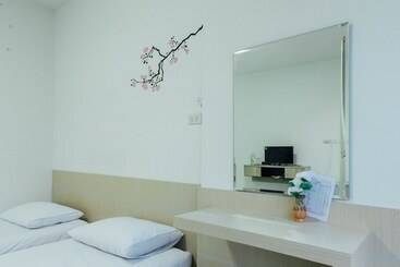 هتل Cheaper Room