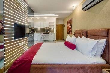هتل Concept Suites