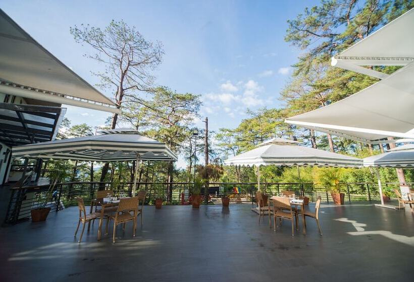 فندق Grand Sierra Pines Baguio