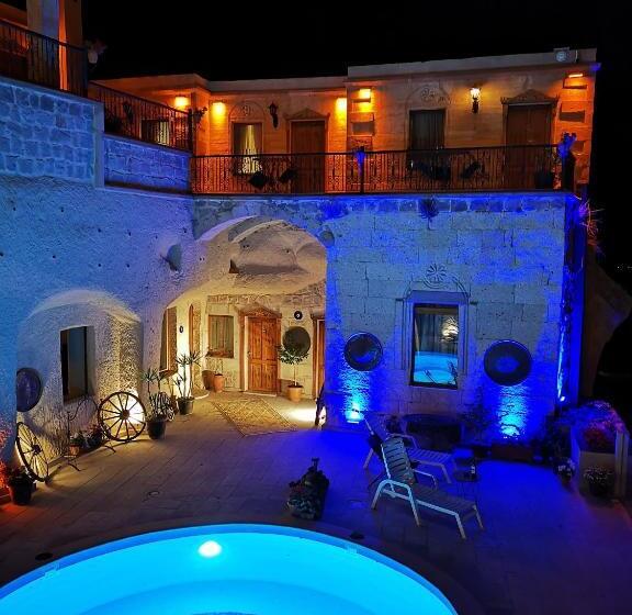 هتل Hermes Cave