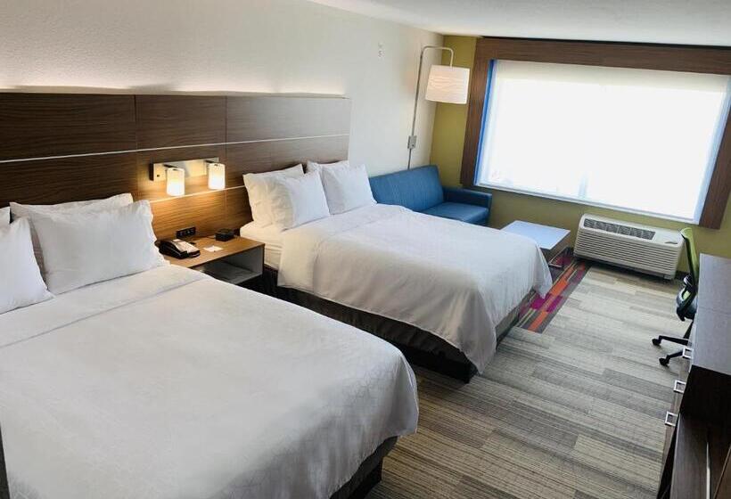 فندق Holiday Inn Express & Suites Moore, An Ihg