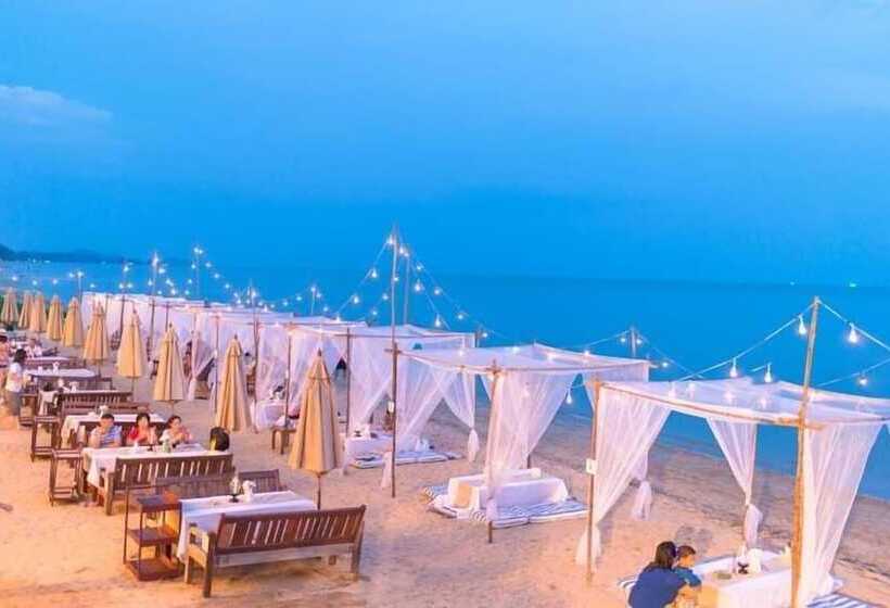هتل Maldives Beach Resort