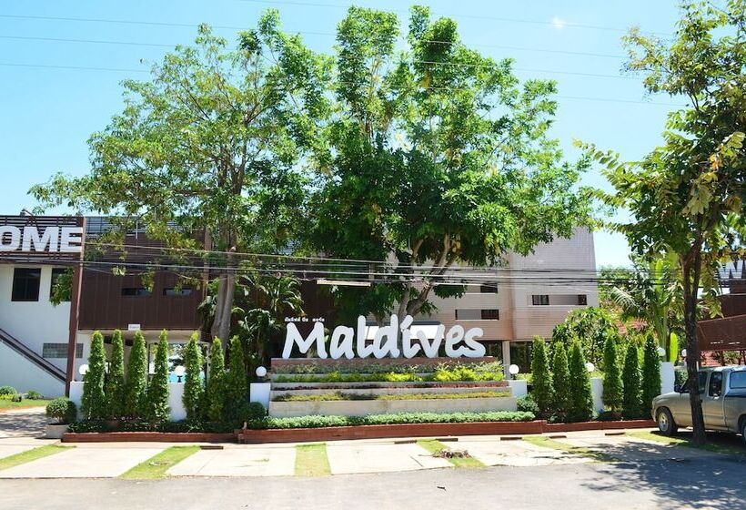 هتل Maldives Beach Resort