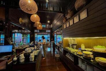 هتل Thanicha Resort