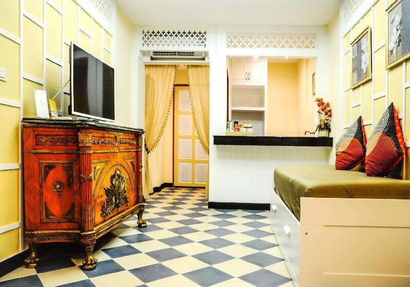استراحتگاه Chuchaiburi Sri Amphawa