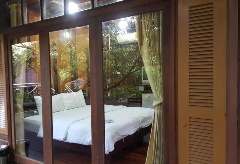 استراحتگاه Ruean Mai Chai Khlong
