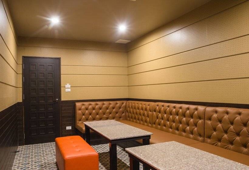 Villa Blanca Hotel & Restaurant