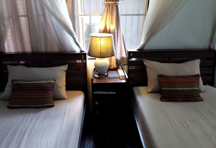 הוסטל Twin House At Tapae