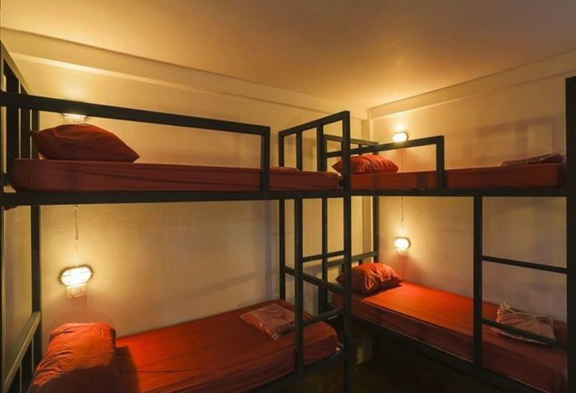 Cham Cha Hostel