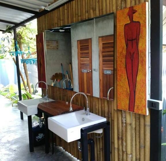 Hey Beach Hostel