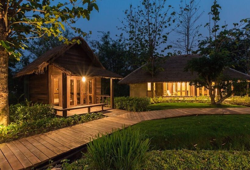 هتل Azalea Village Wellness Resort