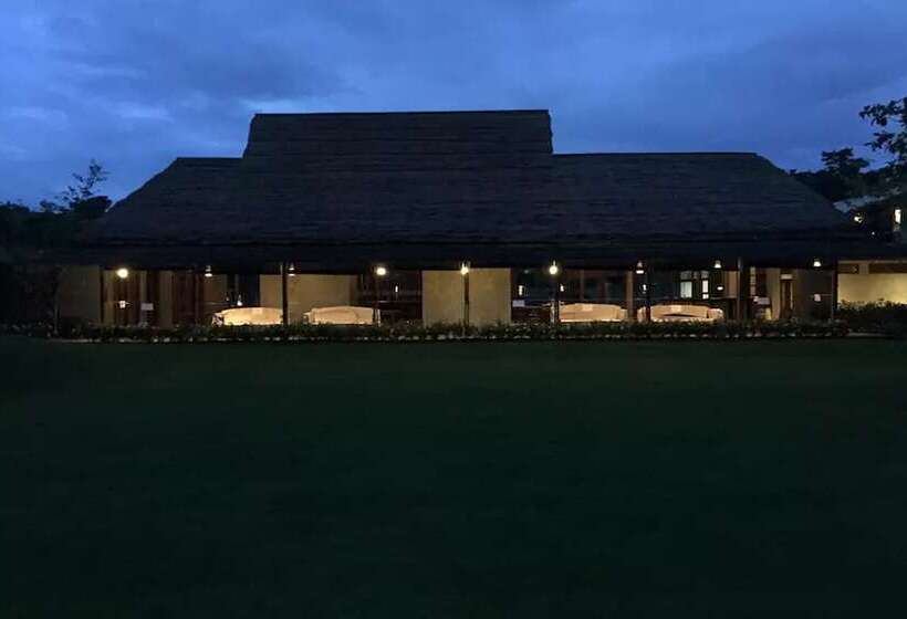 هتل Azalea Village Wellness Resort