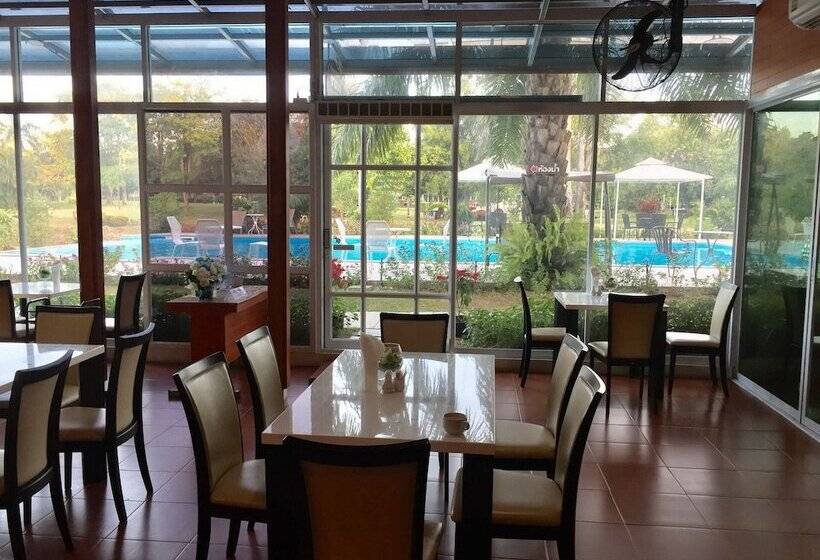 בית מלון כפרי Baan Suan Khun Ta And Golf Resort