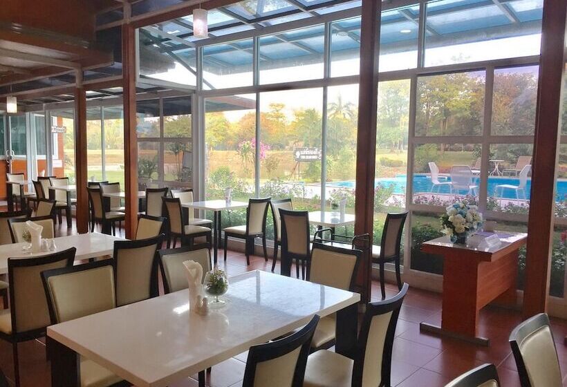فندق Baan Suan Khun Ta And Golf Resort