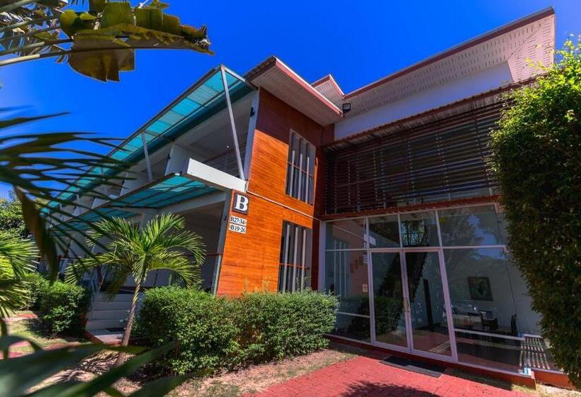 בית מלון כפרי Baan Suan Khun Ta And Golf Resort