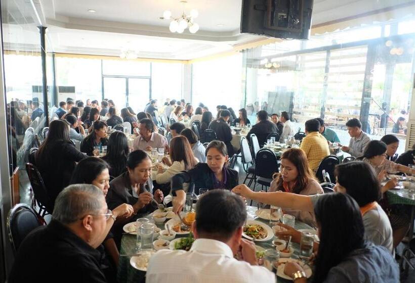 בית מלון כפרי Bansuan Resort