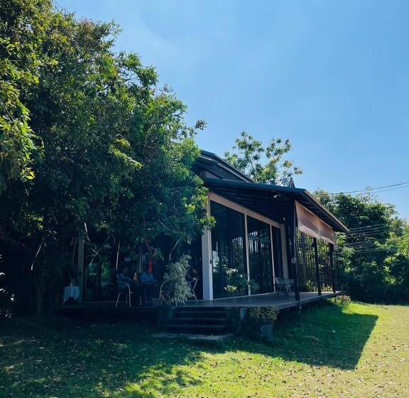 هتل Bualinn Resort