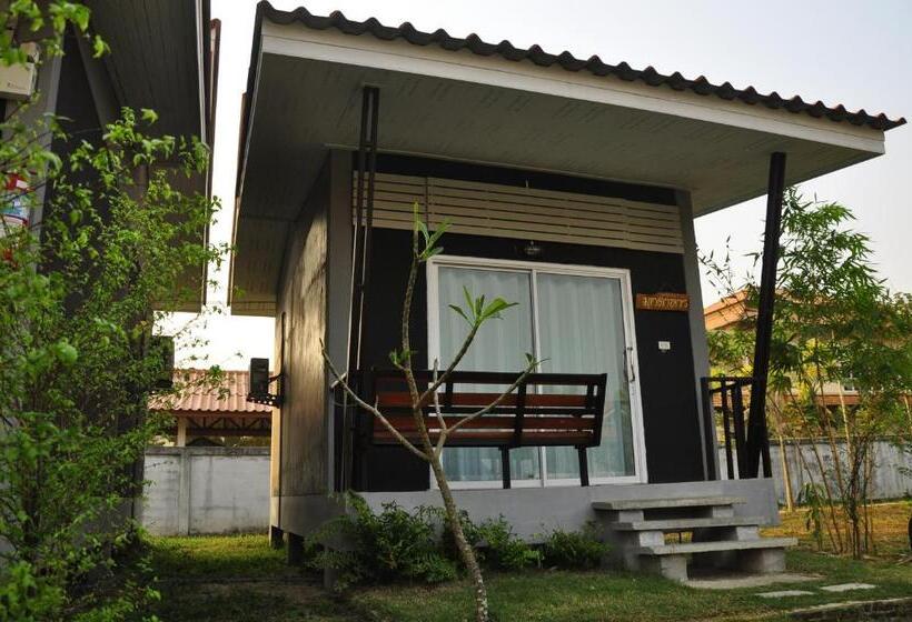 هتل Chiang Rai Khuakrae Resort