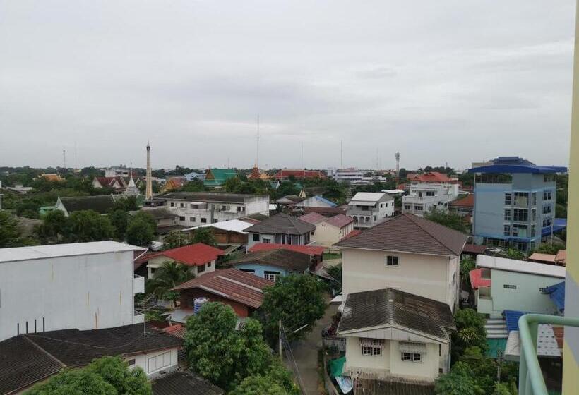 هتل Metro Residence