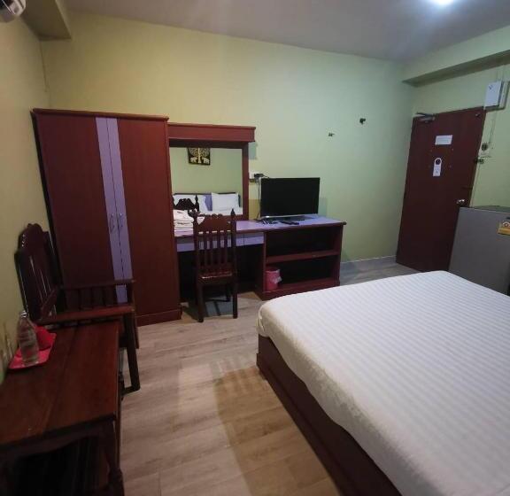 هتل Metro Residence