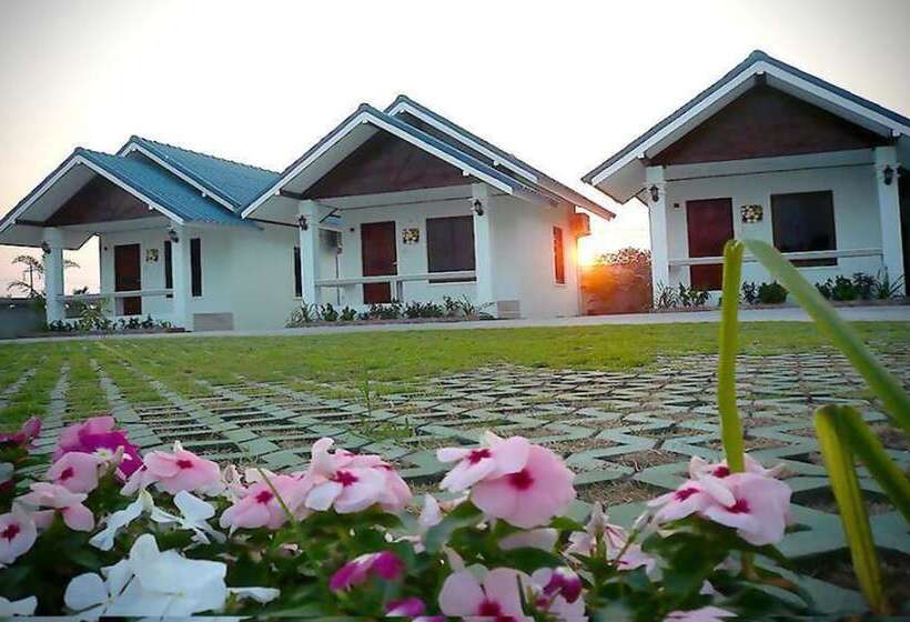 Отель Nichravee Resort Ubon Ratchathani