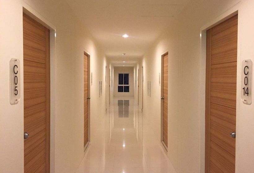 Отель Paradise Park Apartment Laemchabang