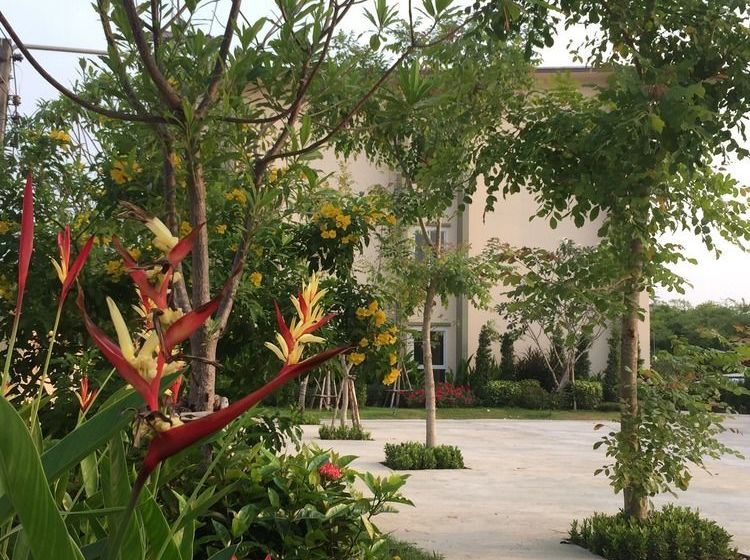 酒店 Paradise Park Apartment Laemchabang