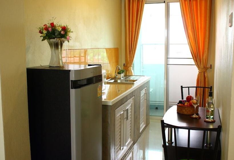 هتل Santipran Place