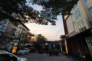 Fotos del hotel The Bangkok Cha Cha Suite:  2