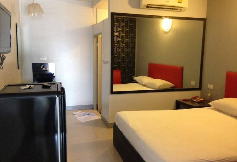 Natpob Sleep Station Motel
