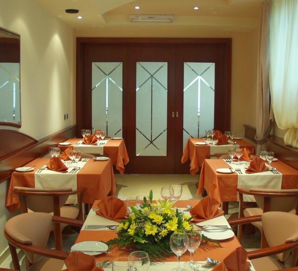 تختخواب و صبحانه Guest House Vila Lux