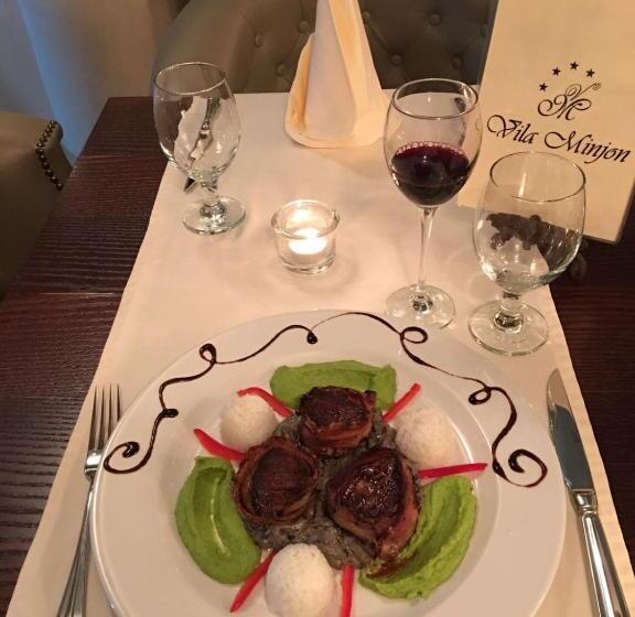 تختخواب و صبحانه Luxury Rooms Minjon