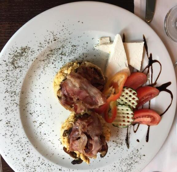 تختخواب و صبحانه Luxury Rooms Minjon