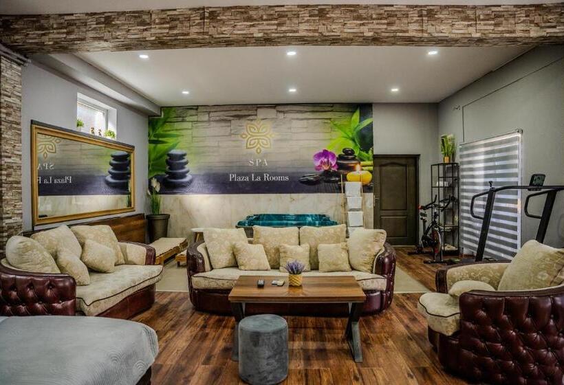 تختخواب و صبحانه Plaza La   Night And Spa