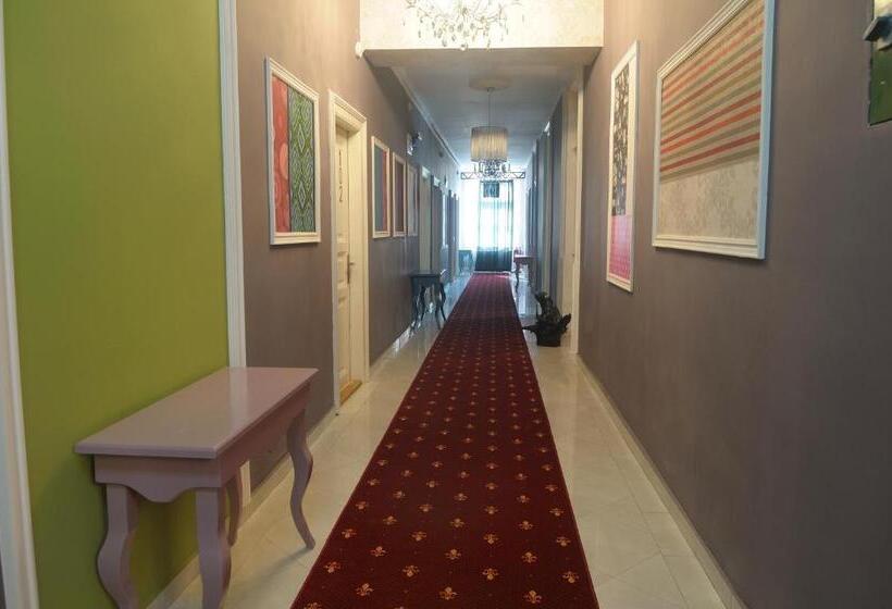 Bed & Breakfast Twenty