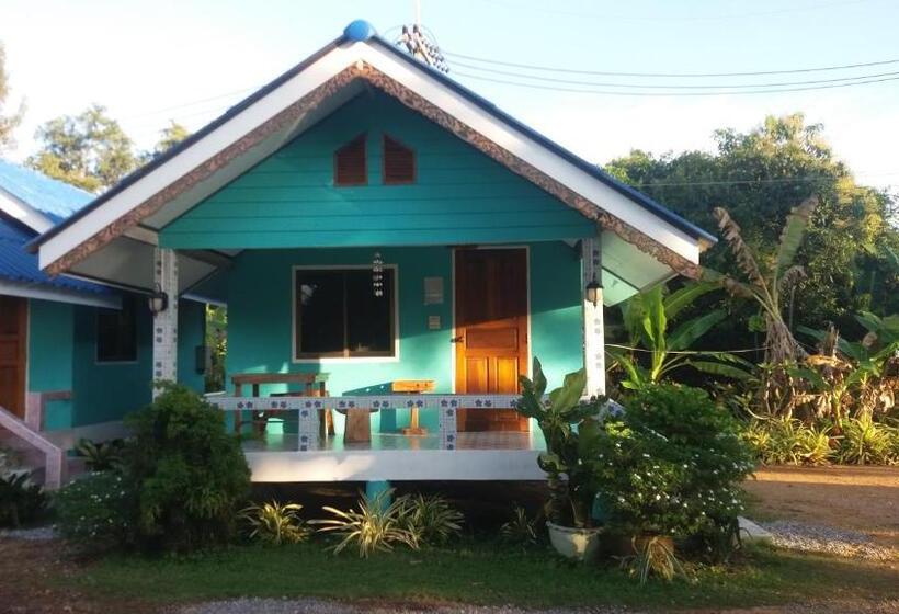 Lung Teeb Paradise Chao Lao Resort