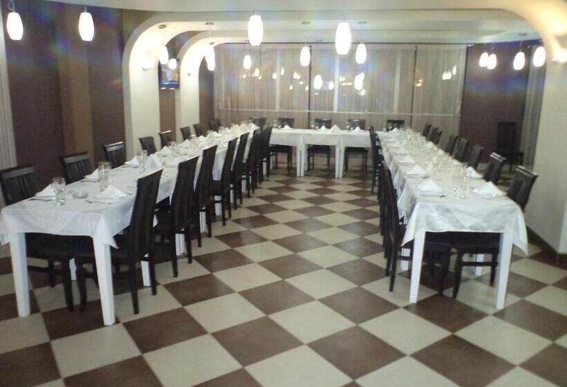 Garni Hotel Tri O