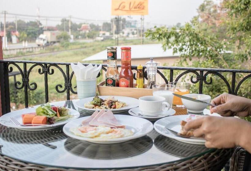 هتل La Villa Boutique